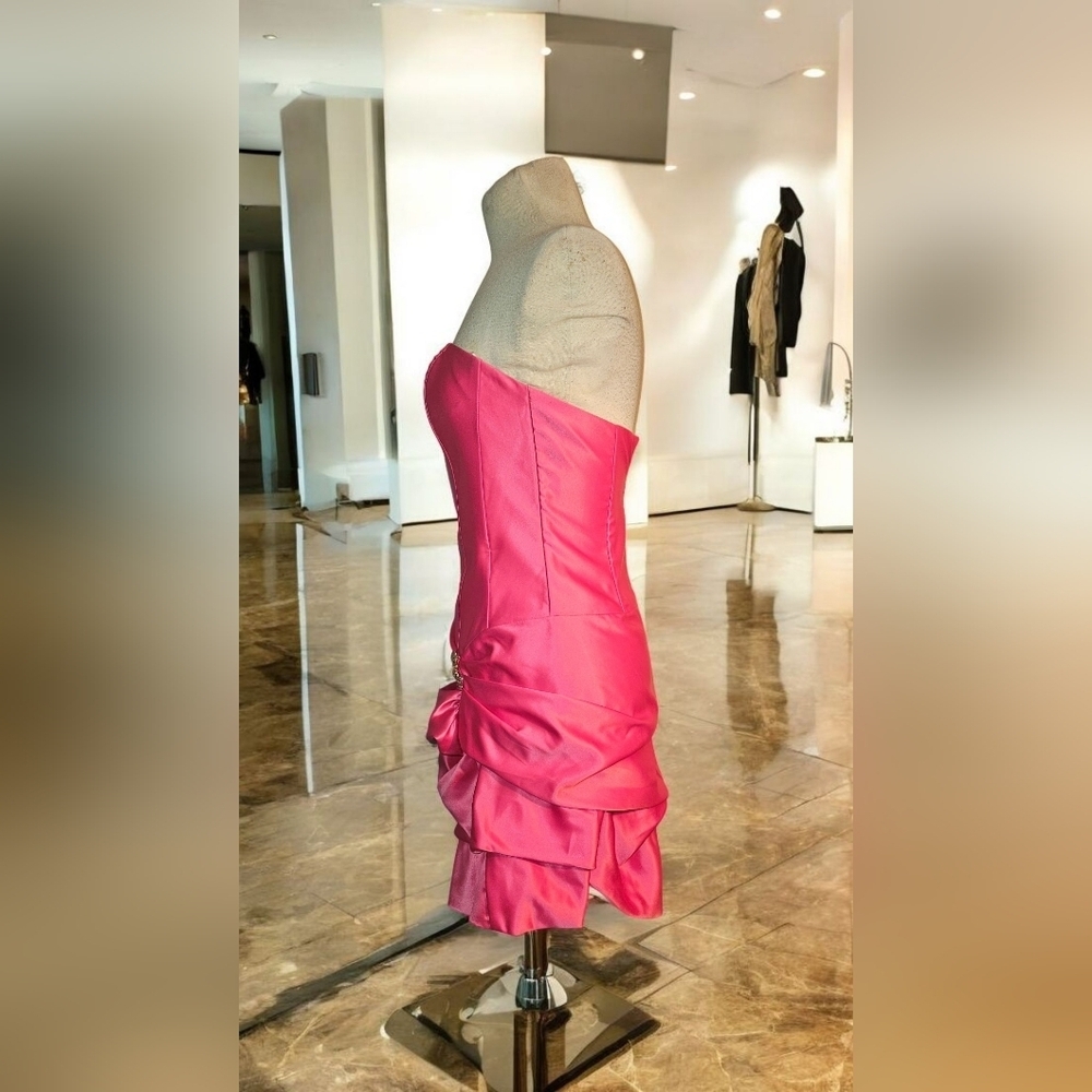 Source Unknown Vibrant Pink Strapless Dress - Picture 3 of 6